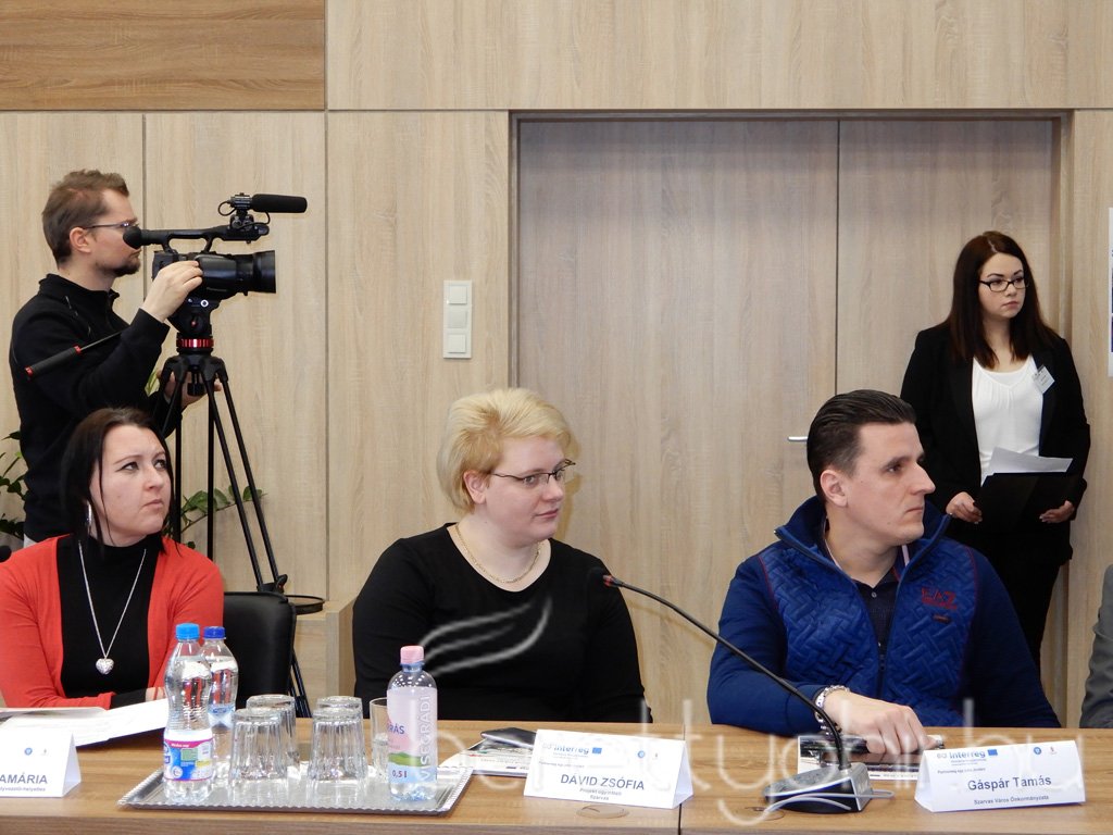 HURO Közigazgatási híd 18